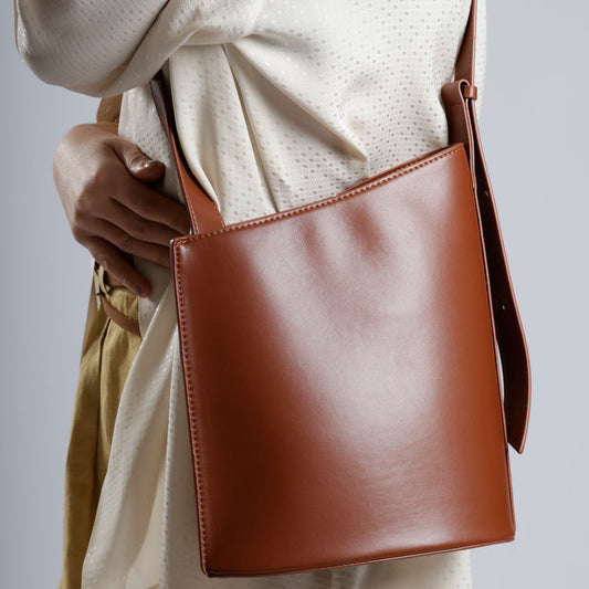 Asymmetrical shoulder bag